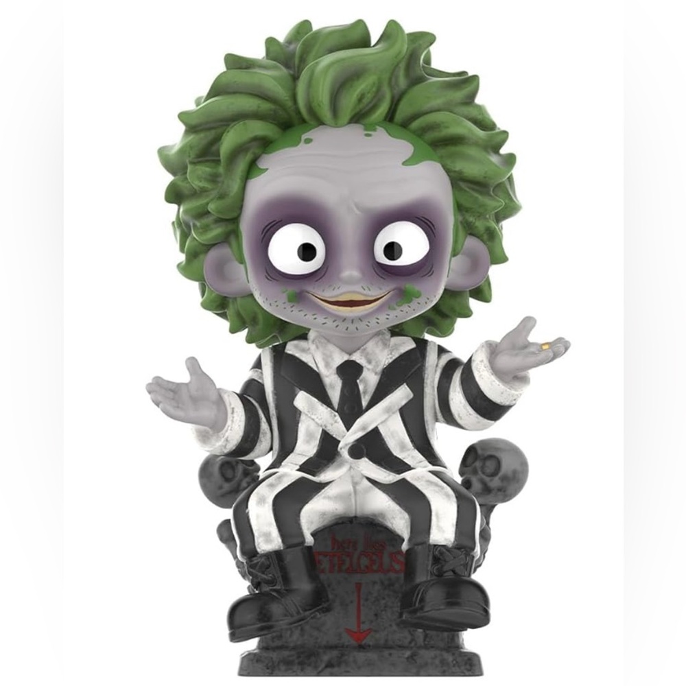 Beetlejuice Popmart figurine does not include the original box